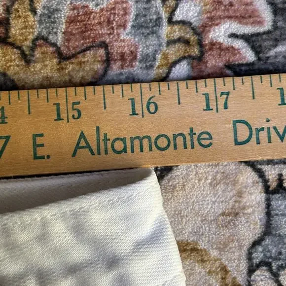 Abercrombie and Fitch Micro Mini White Denim Jean Skirt Early 2000s Y2k Size 6 - Picture 9 of 10